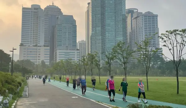 보라매공원 할머니