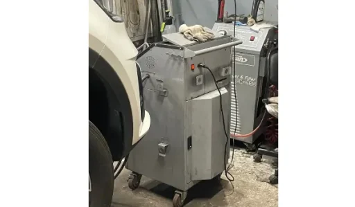 공임나라 가성비 오일교체 쏘렌토 하이브리드 10만km 정비 미션오일 브레이크오일 12 쏘렌토 하이브리드 미션오일 교체과정1