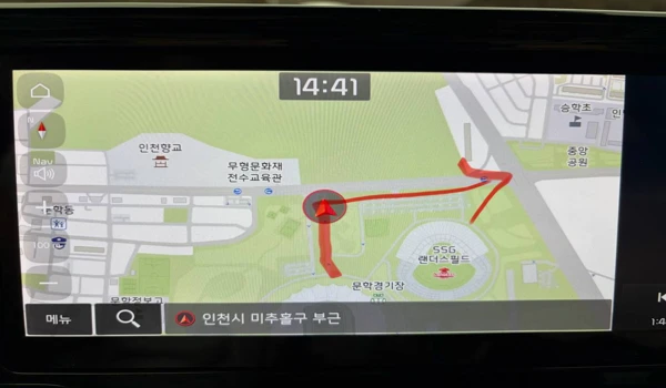 주차장 출구 정체 상황